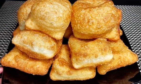 Кефир и 1 яйцо. Минутная вкуснота из кефира: съедается в один миг Кефир и 1 яйцо. Минутная вкуснота из кефира: съедается в один миг