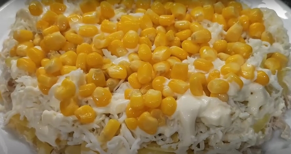 Незаслуженно забытый салат из 90-х. Теперь снова готовлю его почти каждый день Незаслуженно забытый салат из 90-х. Теперь снова готовлю его почти каждый день