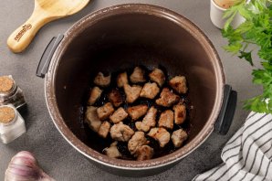 Свинина с картошкой в мультиварке