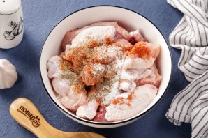 Курица с картошкой в мультиварке