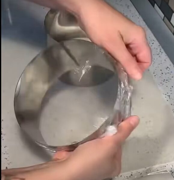 Ароматная и вкусная малиновая начинка в торт. Самое удачное сочетание: когда хочется лета и красивой подачи