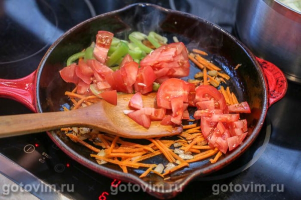 Щи с мясом, молодой капустой и макаронами Щи с мясом, молодой капустой и макаронами