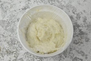 Штоллен на закваске Штоллен на закваске