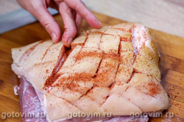 Грудинка со специями, запечённая в рукаве