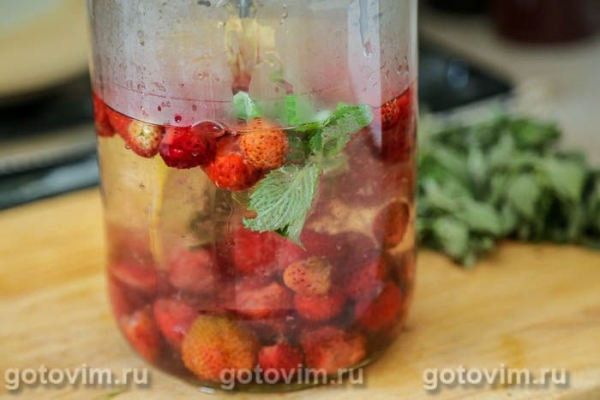 Компот мохито с клубникой, мятой и лимоном (на зиму) Компот мохито с клубникой, мятой и лимоном (на зиму)