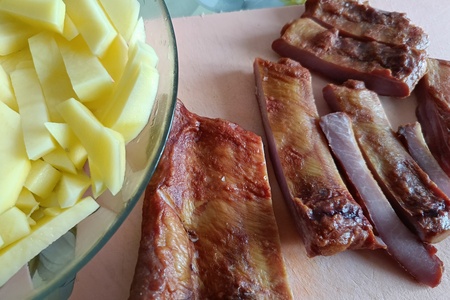 Фасолевый суп с лисичками и копчеными рёбрышками Фасолевый суп с лисичками и копчеными рёбрышками