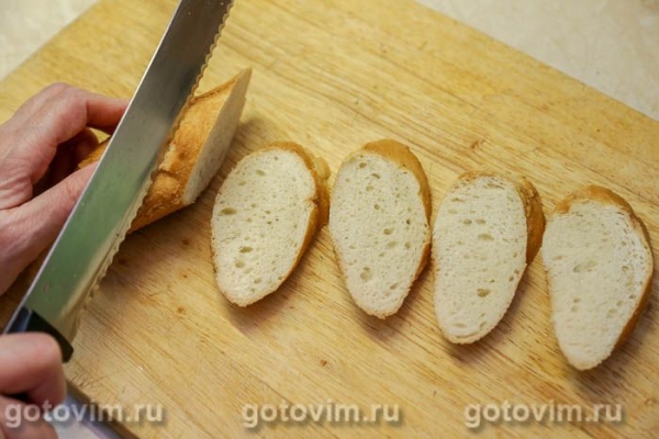 Брускетта с камамбером и клюквой Брускетта с камамбером и клюквой