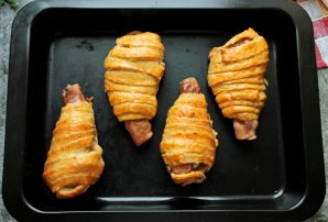 Куриные ножки в слоеном тесте