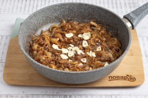 Вегетарианский паштет из лука Вегетарианский паштет из лука