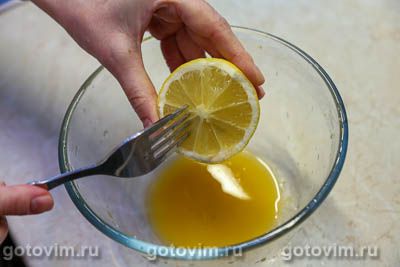 Кубинский соус мохо из зелени с чесноком и чили