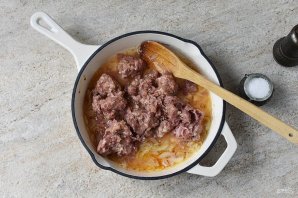 Рис с тушенкой