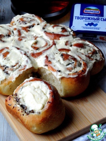 Булочки с грибами под сырной глазурью