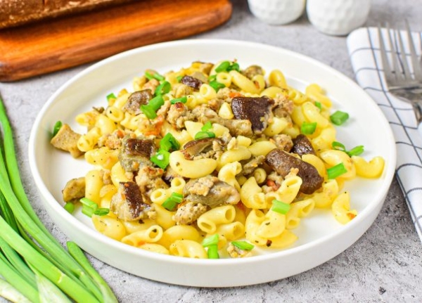Макароны с фаршем и белыми грибами Макароны с фаршем и белыми грибами