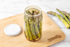 Маринованная спаржа Маринованная спаржа