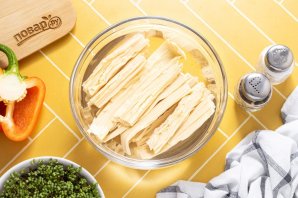 Соевая спаржа с овощами Соевая спаржа с овощами