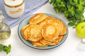 Яблочно-творожные оладьи Яблочно-творожные оладьи
