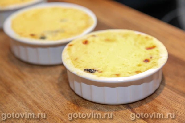 Мидии под соусом морнэ