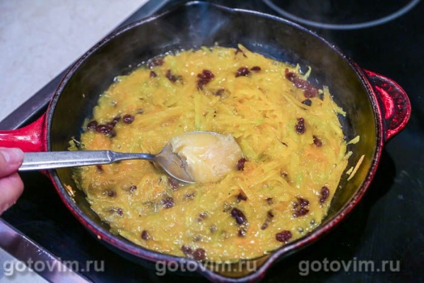 Запеканка из блинов с тыквой, изюмом и мёдом Запеканка из блинов с тыквой, изюмом и мёдом