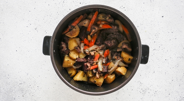 Говяжья вырезка в мультиварке, пошаговый рецепт с фото на 386 ккал Говяжья вырезка в мультиварке, пошаговый рецепт с фото на 386 ккал