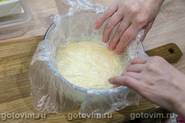 Десерт порционный с бисквитом и заварным кремом (Трайфл) Десерт порционный с бисквитом и заварным кремом (Трайфл)