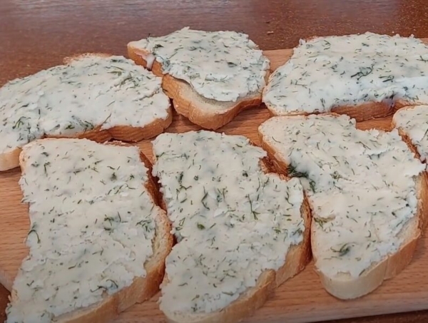 Секрет идеального перекуса: горячие бутерброды, которые дети просят снова и снова. Сразу 2 варианта Секрет идеального перекуса: горячие бутерброды, которые дети просят снова и снова. Сразу 2 варианта