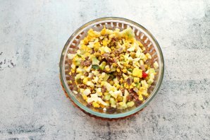 Салат "Лилии" с языком Салат "Лилии" с языком