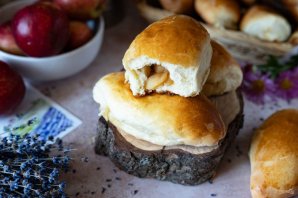 Пирожки с яблоками в духовке