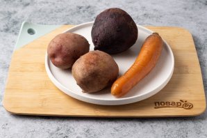 Вегетарианский салат «Селедка под шубой» на год Дракона Вегетарианский салат «Селедка под шубой» на год Дракона