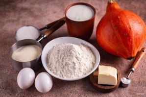 Быстрый сладкий пирог на кефире с тыквой