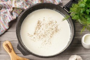 Куриные биточки в сливочном соусе Куриные биточки в сливочном соусе