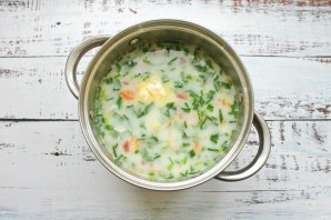 Дачный рисовый суп со снытью Дачный рисовый суп со снытью