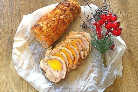 Мясной рулет с хурмой Мясной рулет с хурмой