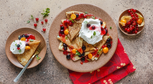 Блины на кефире с разрыхлителем, пошаговый рецепт с фото на 383 ккал Блины на кефире с разрыхлителем, пошаговый рецепт с фото на 383 ккал