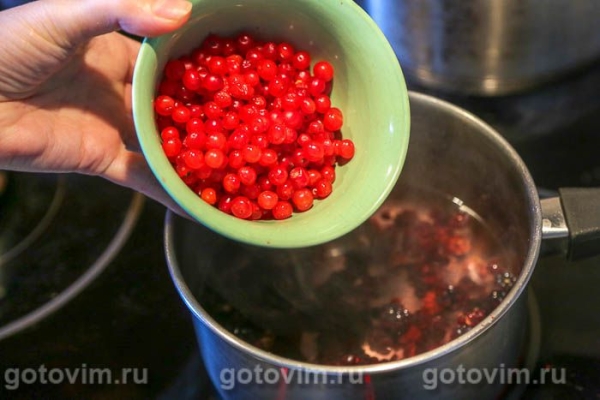 Компот из костяники и ежевики Компот из костяники и ежевики