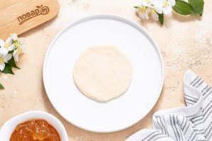 Постные пирожки с повидлом