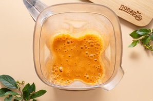 Мороженое из абрикосовых косточек с абрикосами и дыней Мороженое из абрикосовых косточек с абрикосами и дыней