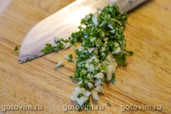 Сыр моцарелла в масле с зеленью Сыр моцарелла в масле с зеленью