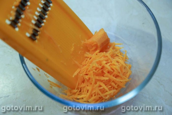 Рулет из мясного фарша с кабачками в беконе