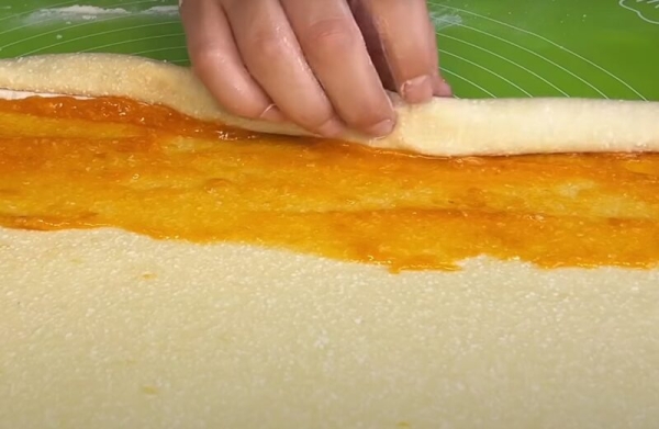 Стакан творога и 5 минут. Легкий рецепт творожных булочек с начинкой Стакан творога и 5 минут. Легкий рецепт творожных булочек с начинкой