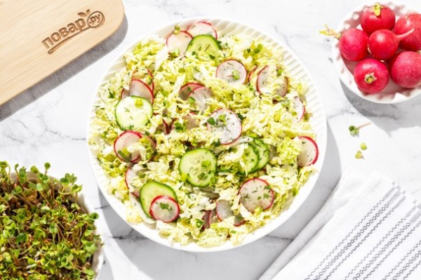 Салат с пекинской капустой и редиской Салат с пекинской капустой и редиской