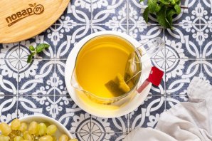 Виноград в чайном желе