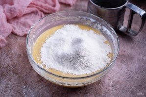 Кекс сухарный на кефире Кекс сухарный на кефире