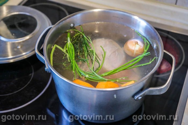 Рулет из рульки с куриной печенью Рулет из рульки с куриной печенью