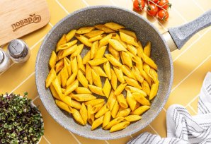 Макароны с куркумой