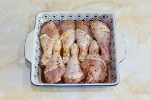 Курица с айвой и черносливом