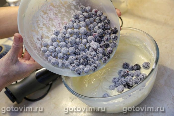 Пирог с черной смородиной и гранулированным сахаром Пирог с черной смородиной и гранулированным сахаром