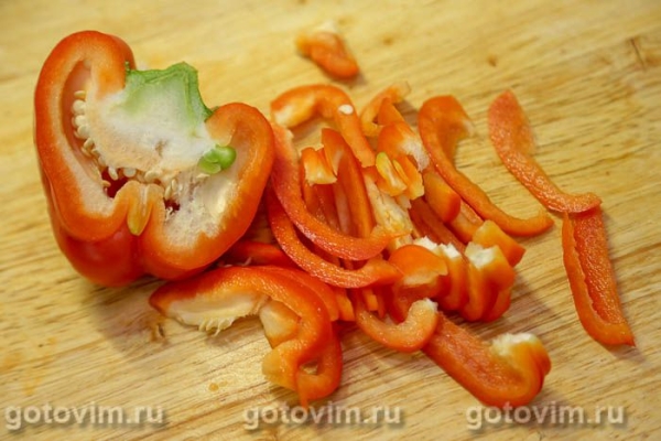 Салат из красной фасоли с маринованной морковью и сладким перцем Салат из красной фасоли с маринованной морковью и сладким перцем