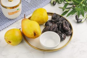 Компот из груш и чернослива Компот из груш и чернослива