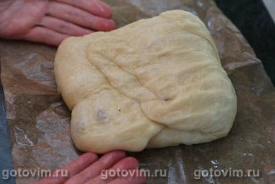 Кулич бриошь с изюмом