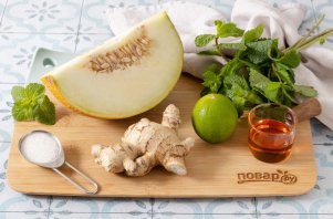 Дыня с лаймом, мятой и имбирем Дыня с лаймом, мятой и имбирем